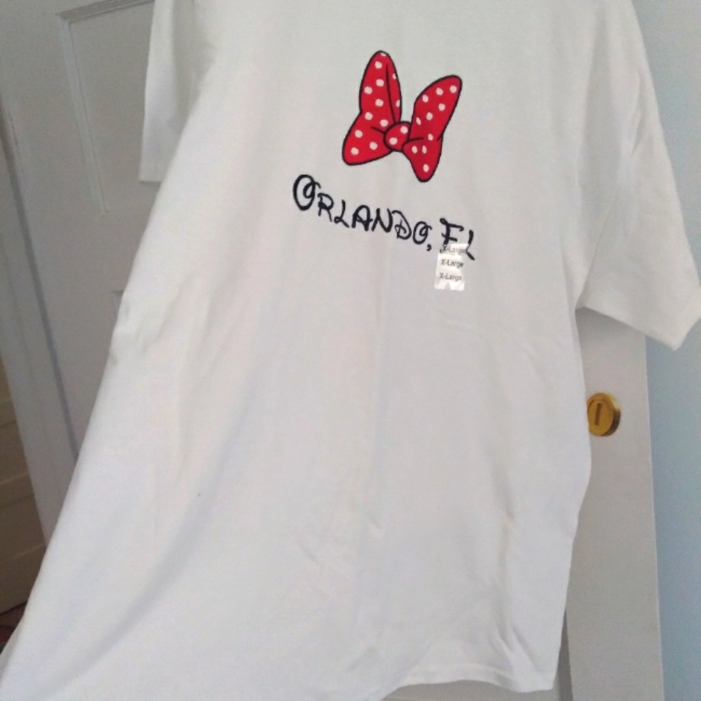 Disney Minnie's bow tshirt